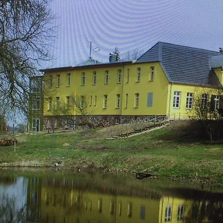 Gutshaus Mit Seeblick - Oekologisch & Nachhaltig * Lubow