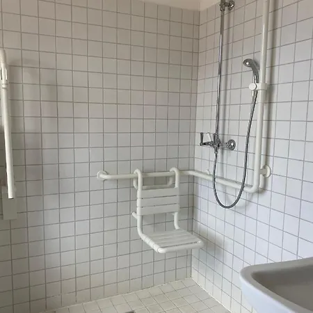 Apartment Gutshaus Mit Seeblick - Oekologisch & Nachhaltig Lubow