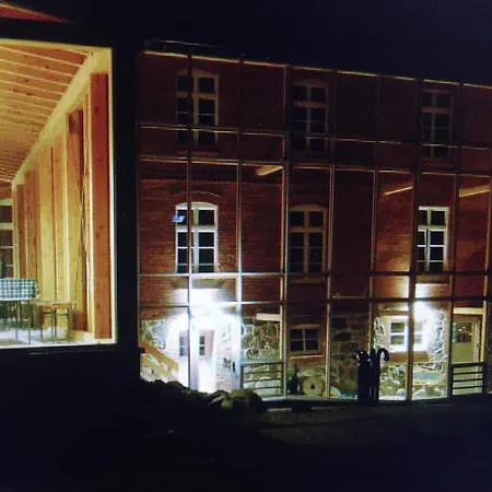 Apartment Gutshaus Mit Seeblick - ökologisch&nachhaltig Lubow