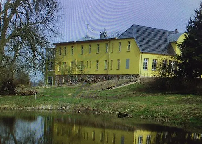 Gutshaus Mit Seeblick - Oekologisch & Nachhaltig * Lubow