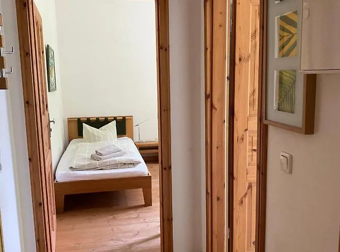 Gutshaus Mit Seeblick - Oekologisch & Nachhaltig Апартаменты Lubow