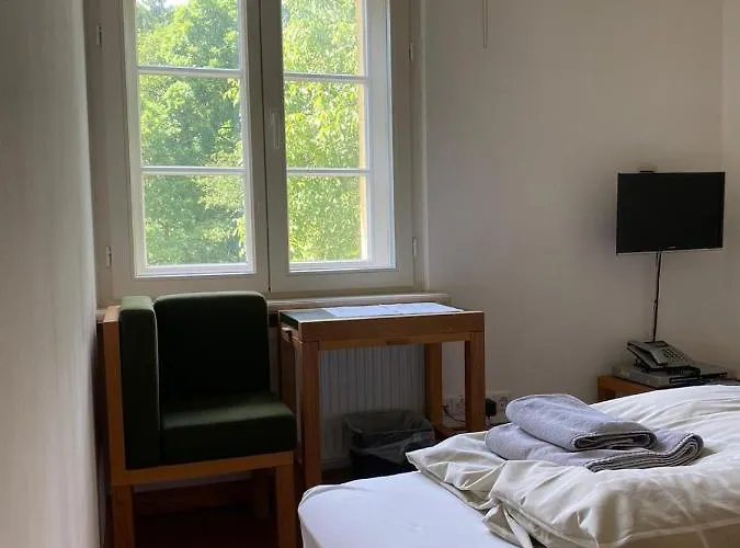 Апартаменты Gutshaus Mit Seeblick - Oekologisch & Nachhaltig Lubow