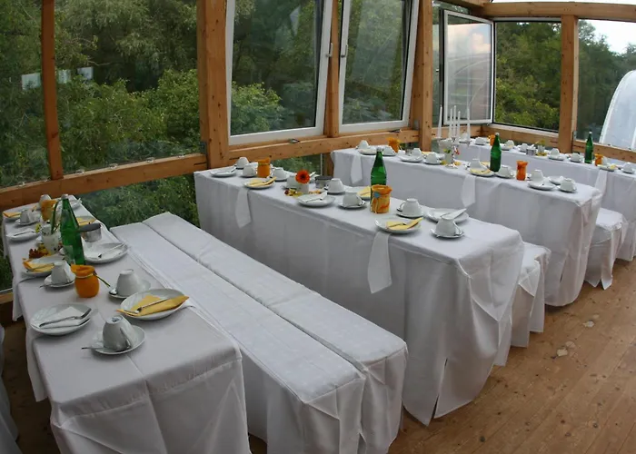 Апартаменты Gutshaus Mit Seeblick - Oekologisch & Nachhaltig Lubow