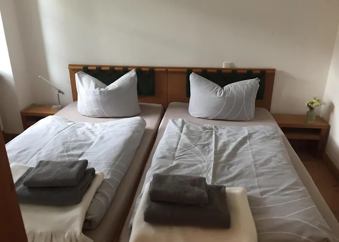 Gutshaus Mit Seeblick - Oekologisch & Nachhaltig Lubow